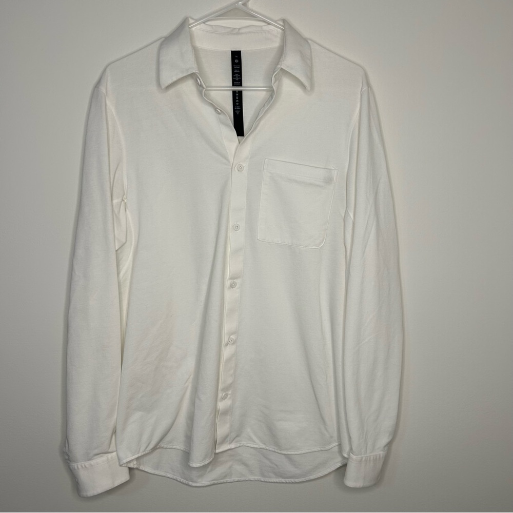 Lululemon Athletica women’s button up collared shirt